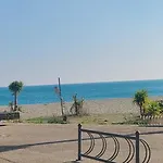 Casetta Sul Mare Tatil Evi