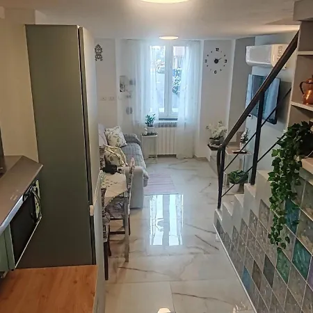 Casetta Sul Mare Savona